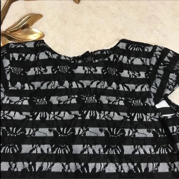 Pippa & Julie Floral Lace Striped Peplum Top Sz 4 - Picture 3 of 9